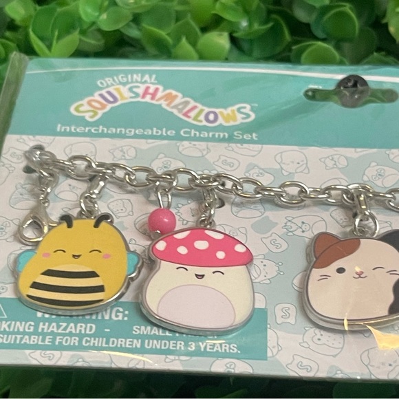 Squishmallows Add a Charm Interchangeable Bracelet Set NEW - Picture 12 of 12